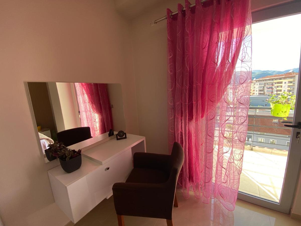 Guest'S Apartament Поградец Экстерьер фото